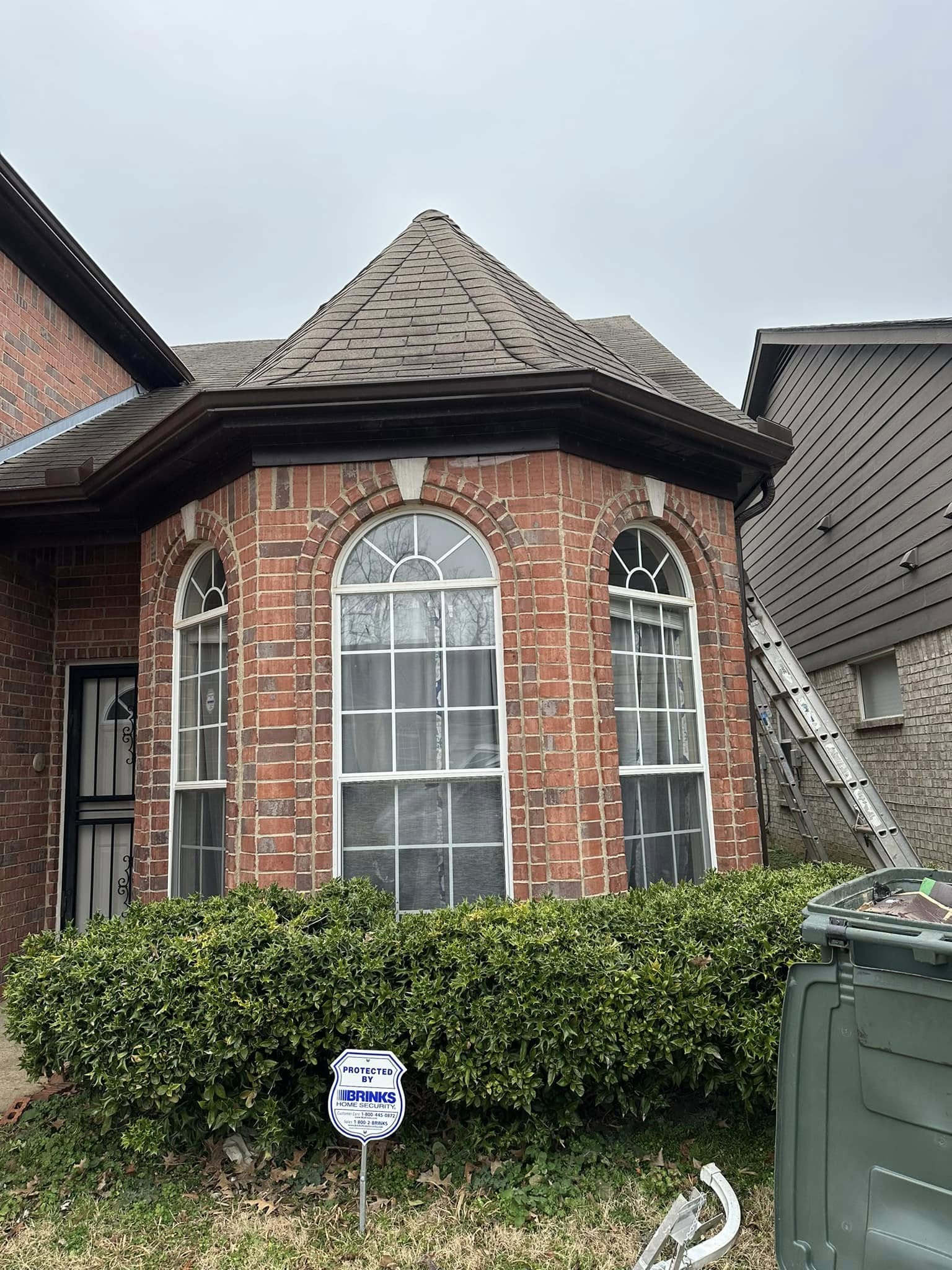 Exterior house painting before and after Memphis TN