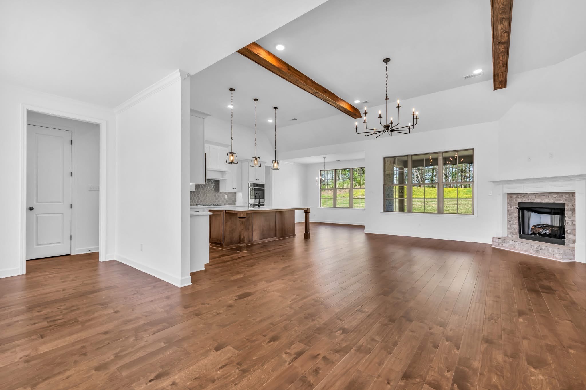 Interior painting transformation by Andino Painting Memphis TN